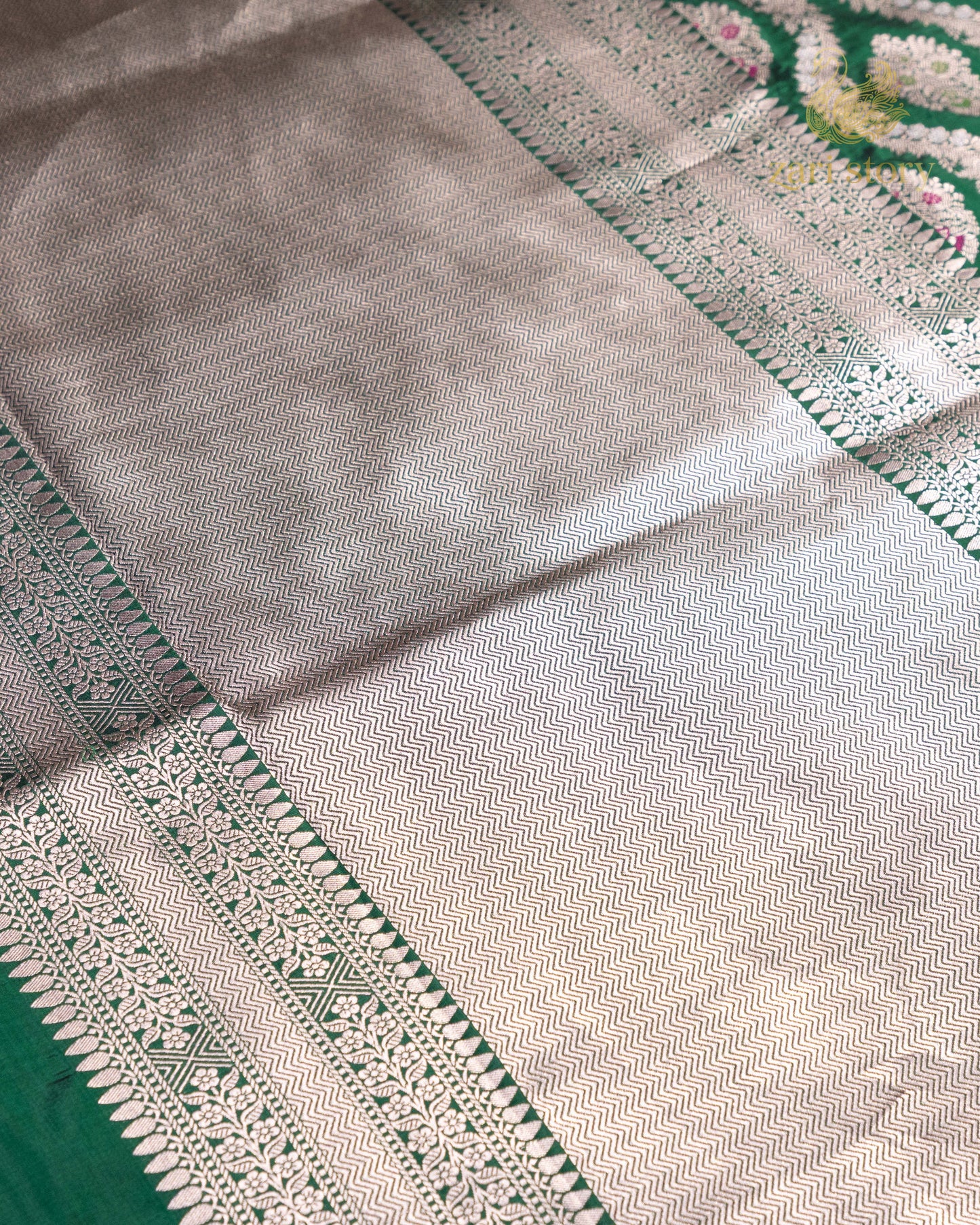 Emerald Green Meenakari Katan Silk Banarasi Saree