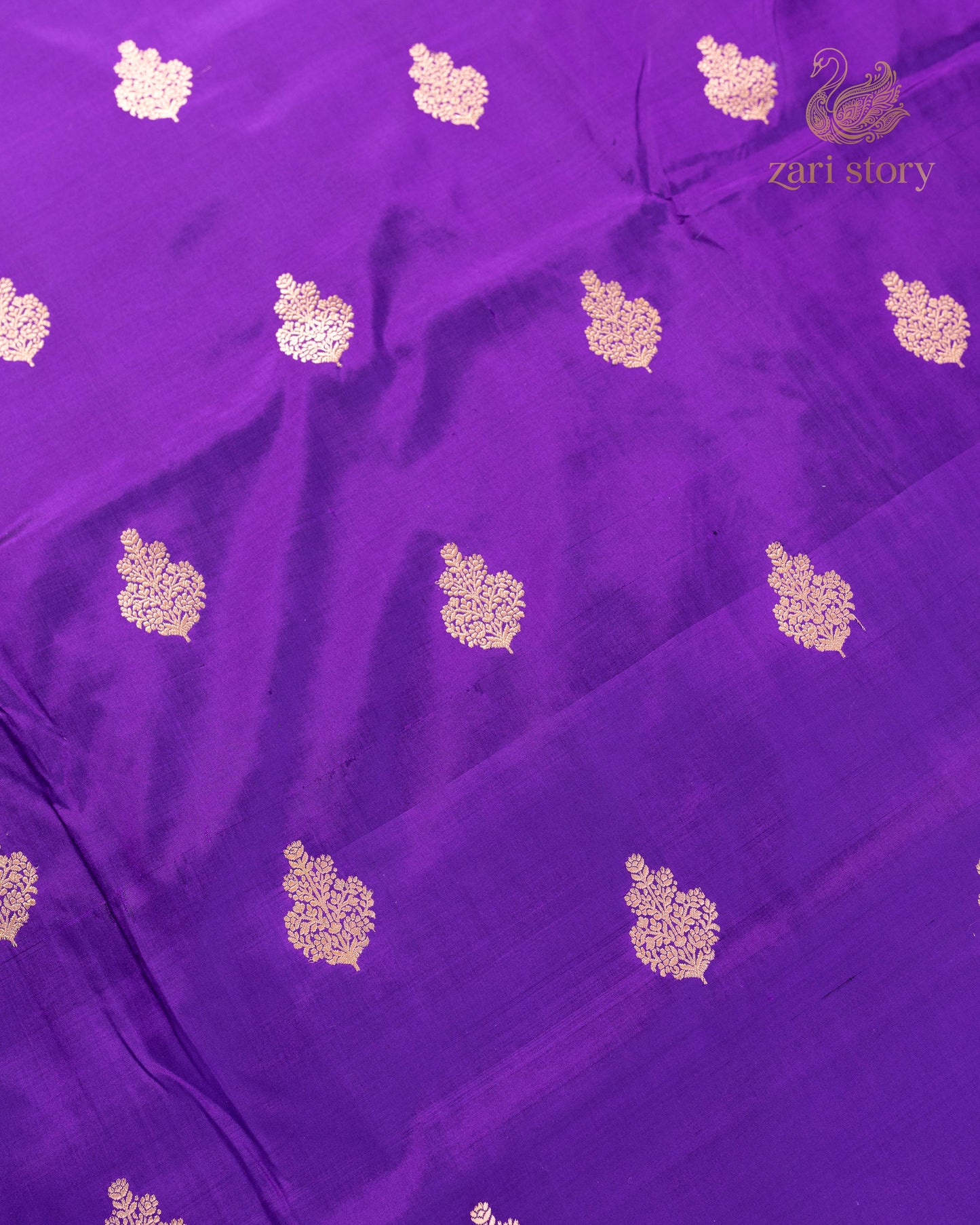 Grape Purple Butta Katan Silk Banarasi Saree