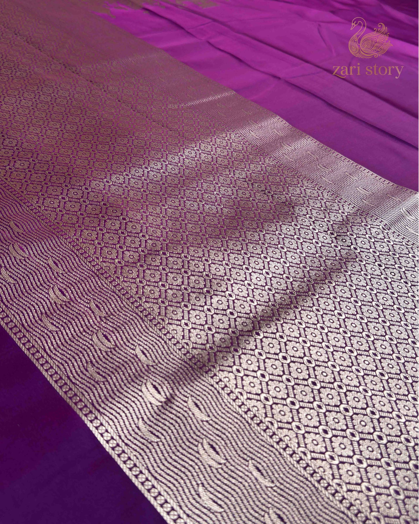 Jamun Purple Ganga Ghat Mashru Banarasi Saree